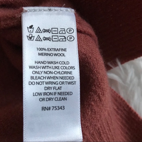 MAX STUDIO 100% Merino Wool Turtleneck Sweater - Picture 5 of 5